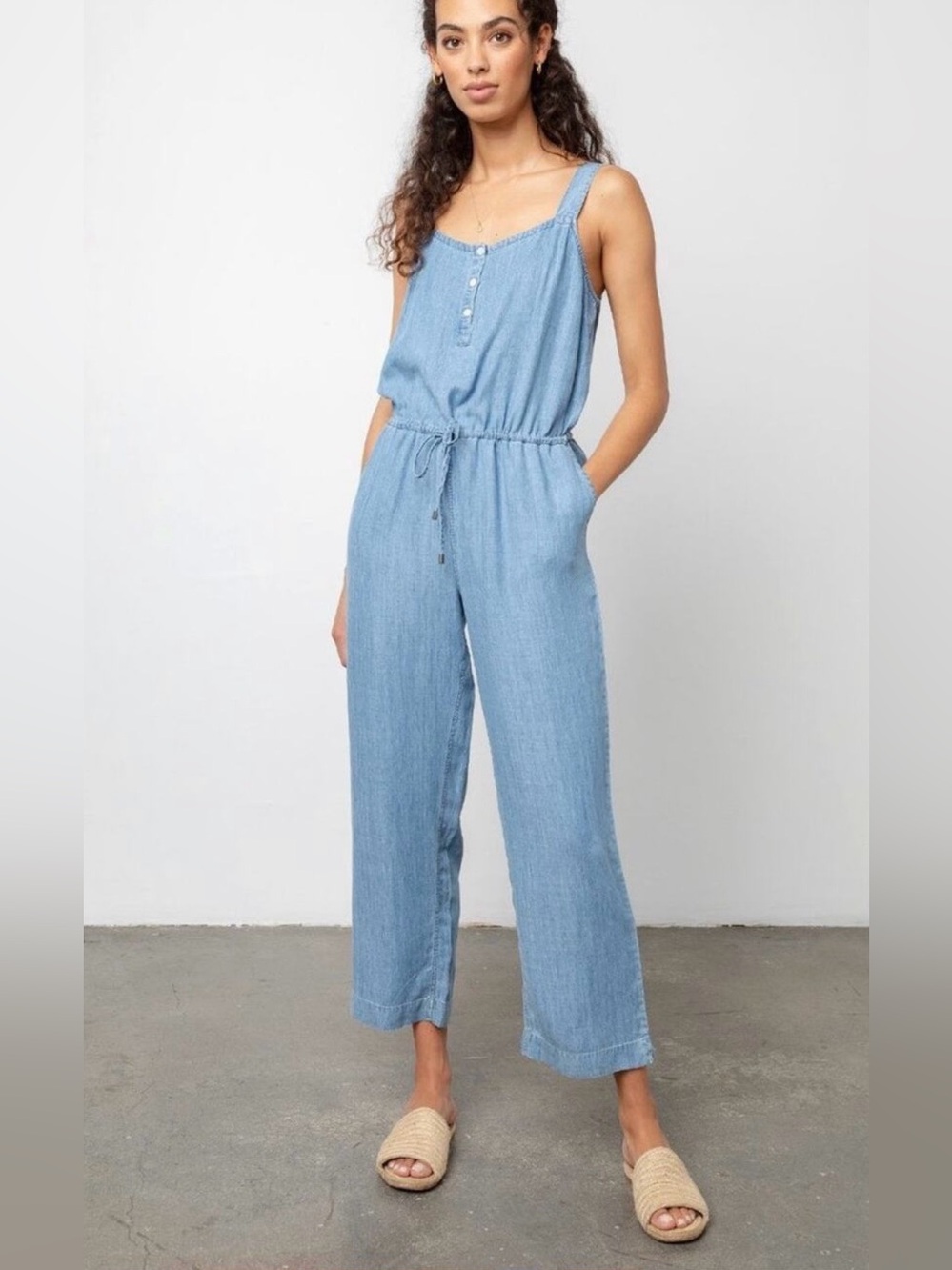 Rails Brooklyn Jumpsuit Tie Waist
In Color Medium Vintage Denim Size L